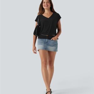 NWT Halara V-neck Tee